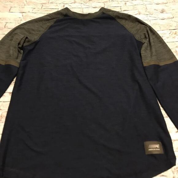 Young Mans XS American Eagle Outfitters - Picture 1 of 6